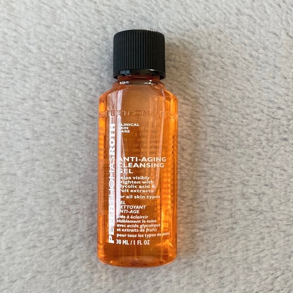 5/$25 🎆 NEW Peter Thomas Roth Anti-Aging Cleansing Gel 1.0 oz - Picture 1 of 4